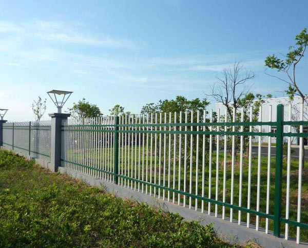 十堰鋅鋼護欄會生銹嗎？生銹是什么原因造成